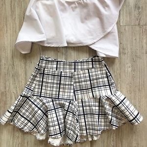 Kids white and navy plaid skort